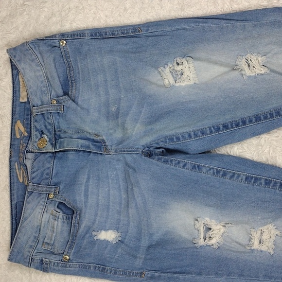 Seven7 Slim Straight Blue Light Wash Five Pocket Distressed Raw Hem Skinny Jean - Picture 3 of 16